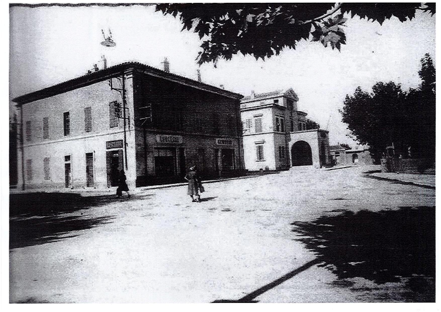 L Hotel De Ville Berre L Etang